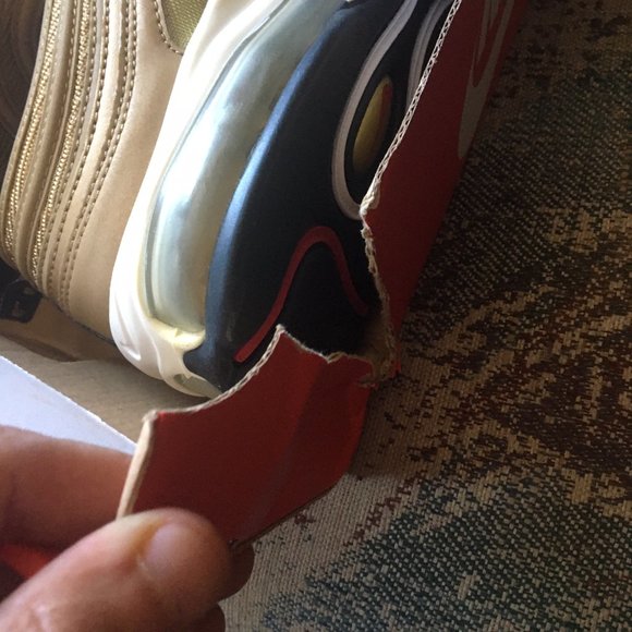 NWT / In Box Air Max 97 OG Gold Size 9.5 - Picture 7 of 7
